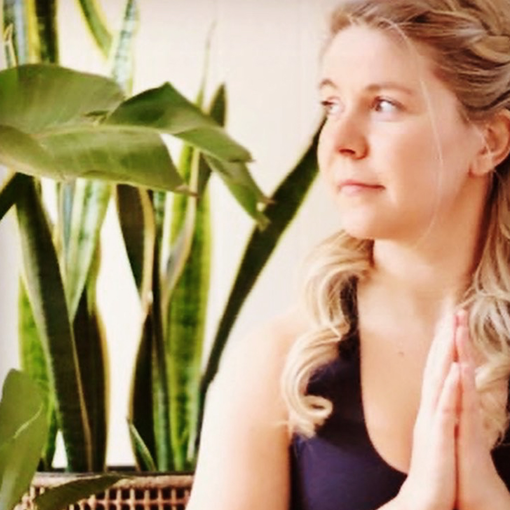 Align your body, mind, and spirit through mindfulness and energy healing.